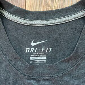 Nike Dark Grey Dri-Fit Performance shirt men size XL